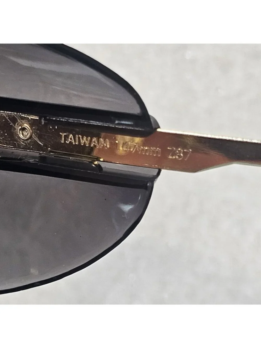 80s Pilot Aviators Sunglasses Side Shields Gold Tone Metal Rim 147 mm Motorcycle